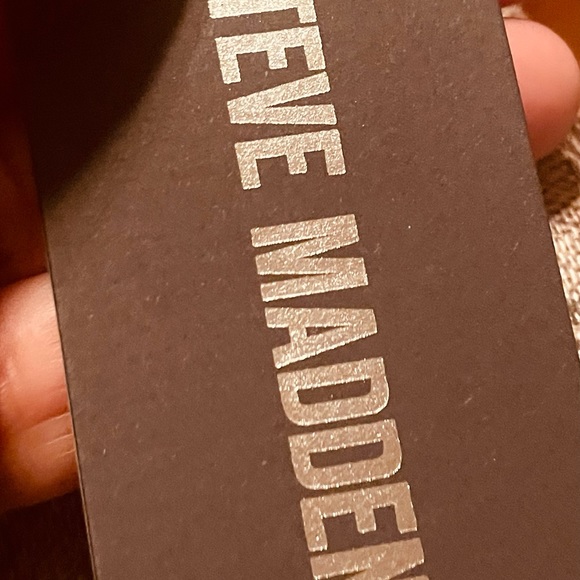 2 STEVE MADDEN BAGS EUC - Picture 8 of 9